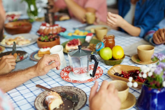 Table of different foods that you can eat even when using Invisalign